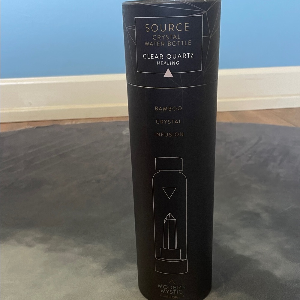 NIB |Modern Source Quartz Crystal Glass Water Bottle w/ Bamboo Lid, Black Sleeve